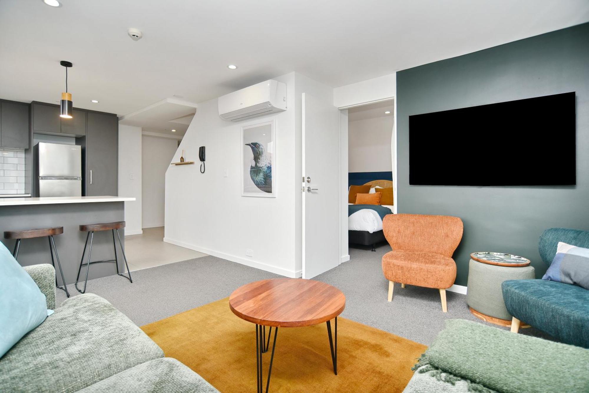 Latimer Loft - Christchurch Holiday Homes المظهر الخارجي الصورة