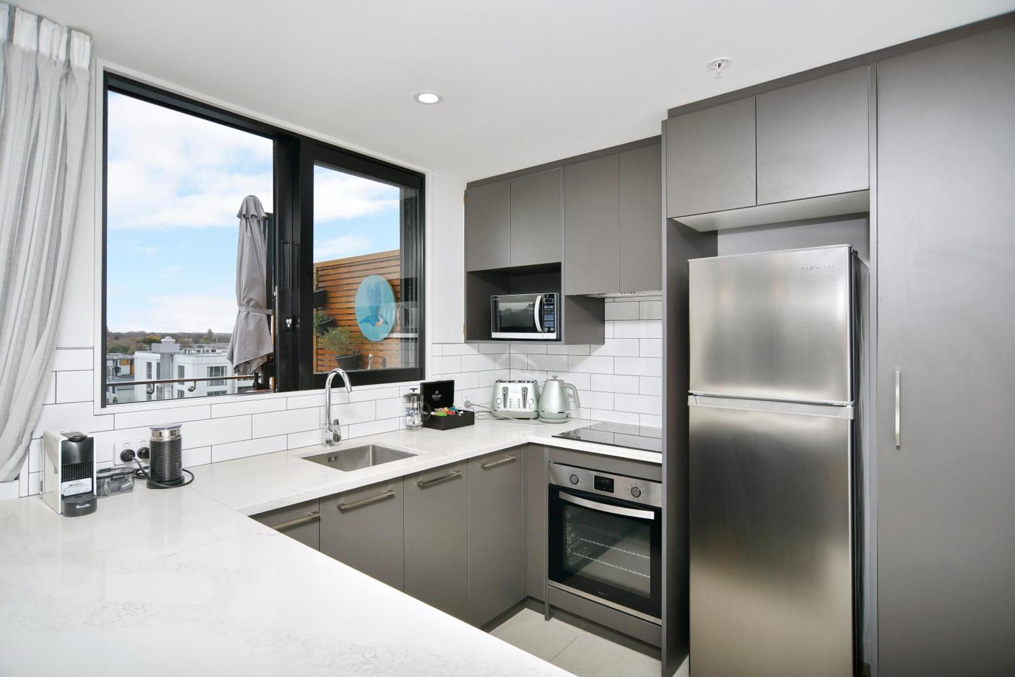 Latimer Loft - Christchurch Holiday Homes المظهر الخارجي الصورة